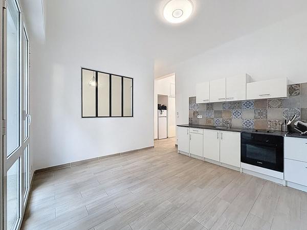 À louer  2 pièces lumineux de 34,35 m² avec terrasse - Saint-Philippe