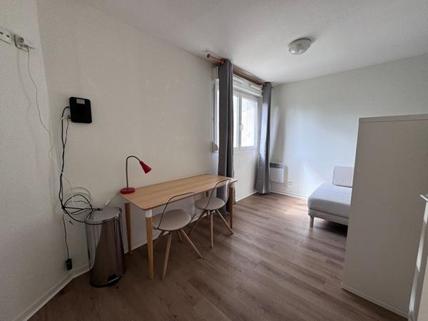 Studio A011 meublé confortable à Orléans sud, à deux pas du tramway