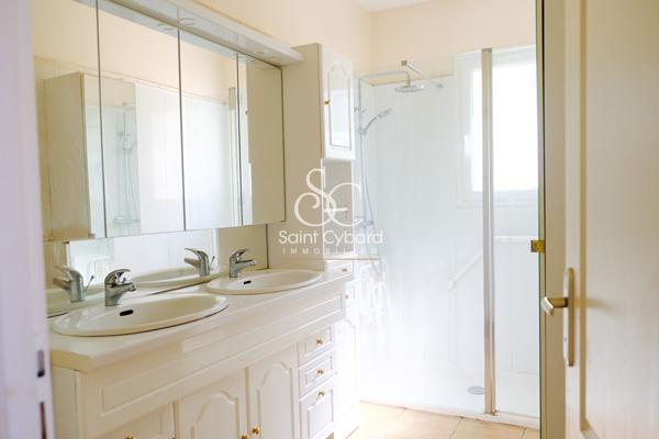 Maison Hiersac 4 pièce(s) 105 m2 environ
