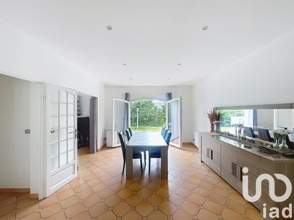 Maison à vendre 6 pièces 185 m² Saint-Rémy-lès-Chevreuse