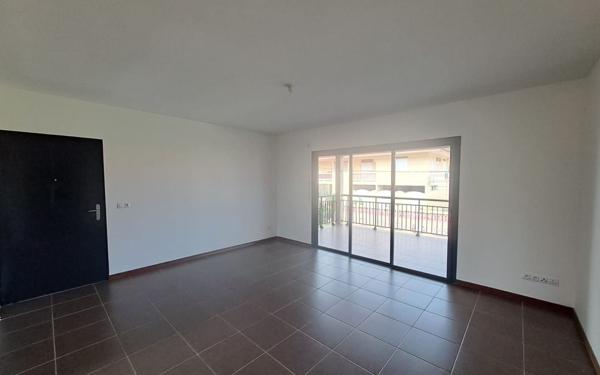 Appartement à vendre    2 pièces •  Cayenne