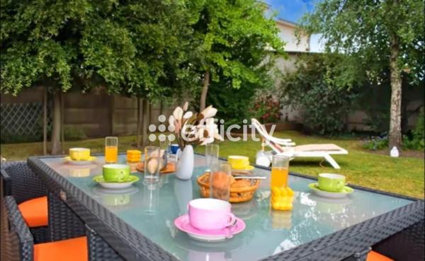 Maison 7 pièces - 121 m² Exclusivité efficity