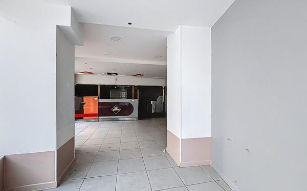 Immeuble à vendre    7 pièces • 250 m2 Bourg-lès-Valence