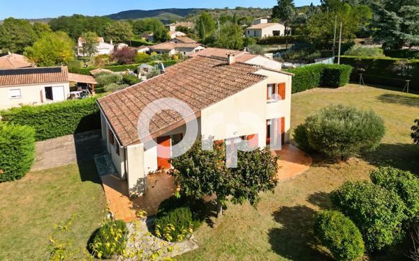 Maison à vendre    4 pièces • 125,40 m2 Ruoms