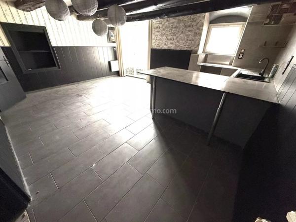 Vente                                                      Immeuble
                        
                     6 pièces                      119 m2                     à Canet