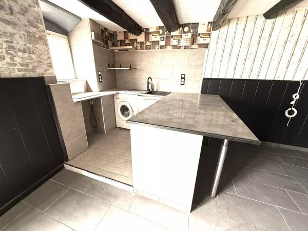 Vente                                                      Immeuble
                        
                     6 pièces                      119 m2                     à Canet