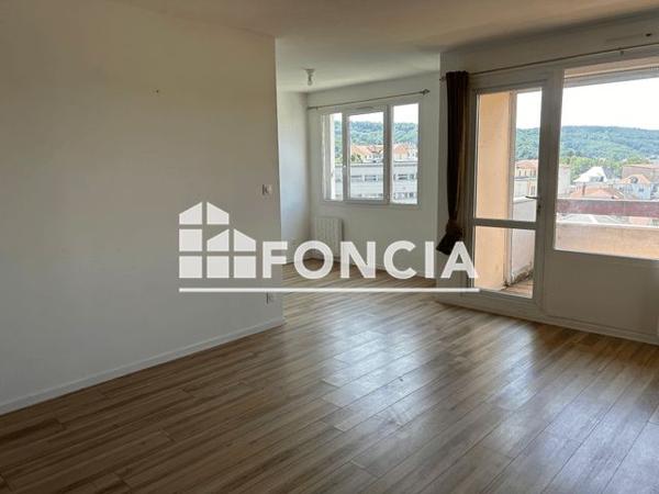 Location Appartement 2 pièces 45.79 m² - 6 PLACE RAOUL FOLLEREAU Bourgoin Jallieu 38300
