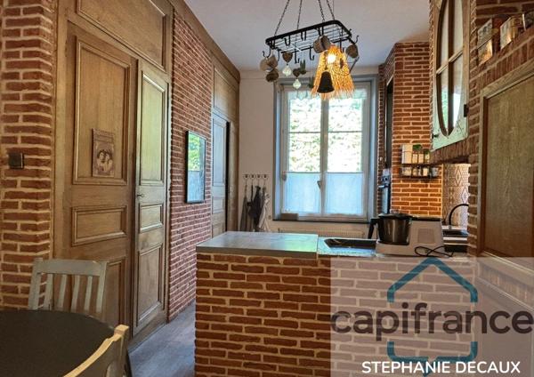 A VENDRE : MAISON DE MAÎTRE DE CHARME, 315 M², JARDIN ARBORÉ ET 5 DÉPENDANCES – 286 900 €