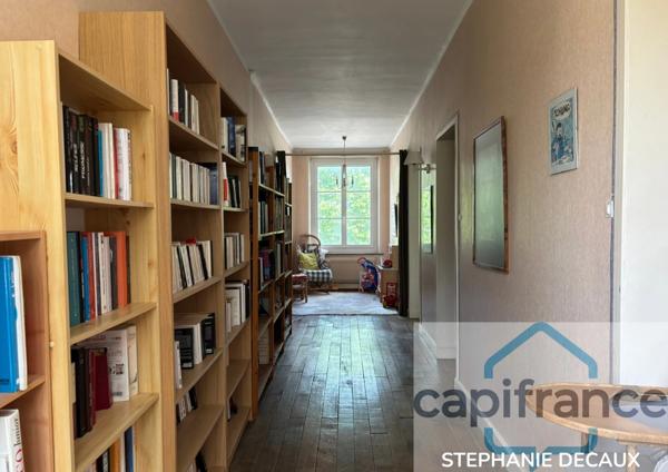 A VENDRE : MAISON DE MAÎTRE DE CHARME, 315 M², JARDIN ARBORÉ ET 5 DÉPENDANCES – 286 900 €