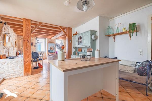 Maison à vendre |                                       Tonnay-Charente |                                        4 pièces  |  100 m²