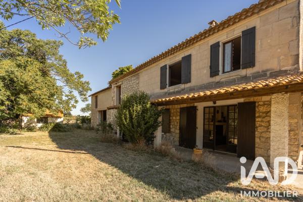 Maison à vendre 7 pièces 138,22 m² Arles
