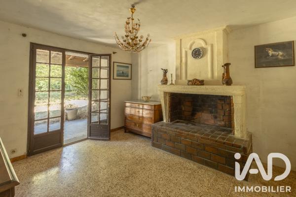 Maison à vendre 7 pièces 138,22 m² Arles