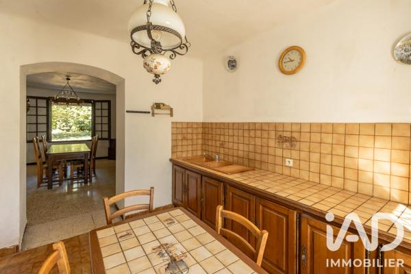 Maison à vendre 7 pièces 138,22 m² Arles