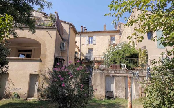 Appartement à vendre    5 pièces • 101,73 m2 Remoulins
