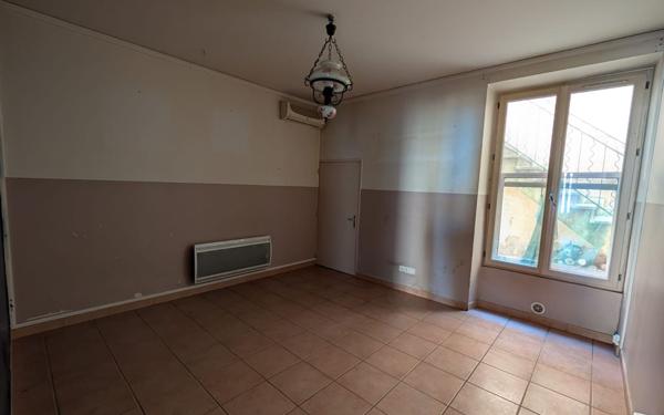 Appartement à vendre    5 pièces • 101,73 m2 Remoulins