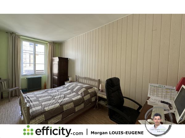 Maison
         10 pièces
        - 283 m² 191 000 € *