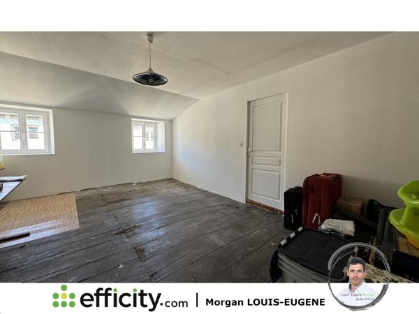 Maison
         10 pièces
        - 283 m² 191 000 € *