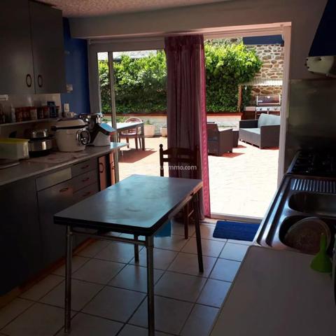 Vente Maison 9 pièces 180 m2 à Courcité