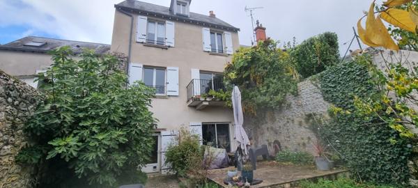 Maison de ville familiale de 171 m² - Quartier des Écoles - Jardin clos en coeur de ville Blois 8 pièce(s) 171 m2