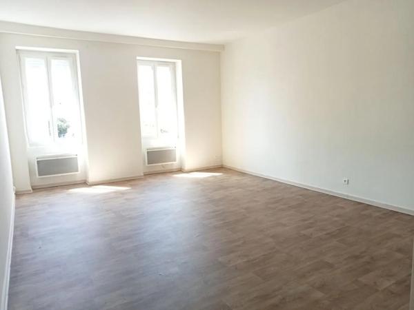 Appartement à louer à Saint-Laurent-sur-Saône (01750)