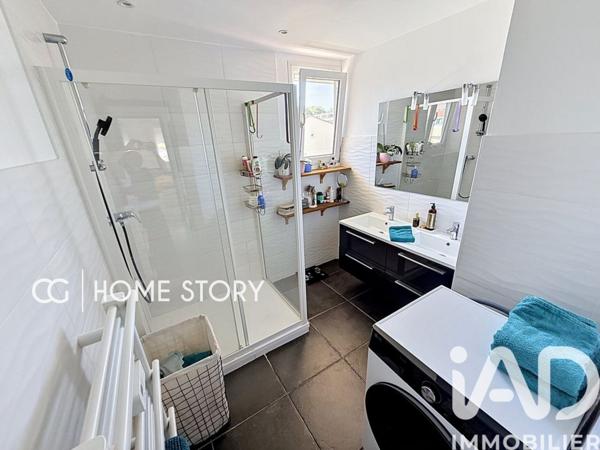 Appartement à vendre 4 pièces 83 m² Sanary-sur-Mer