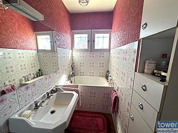 Maison
                                                                                                                                                                                                                                                                                                                        4 pièce(s)                                                                                                                                                                                                          3 chambre(s)                                                                                                                                                                                                          70  m²