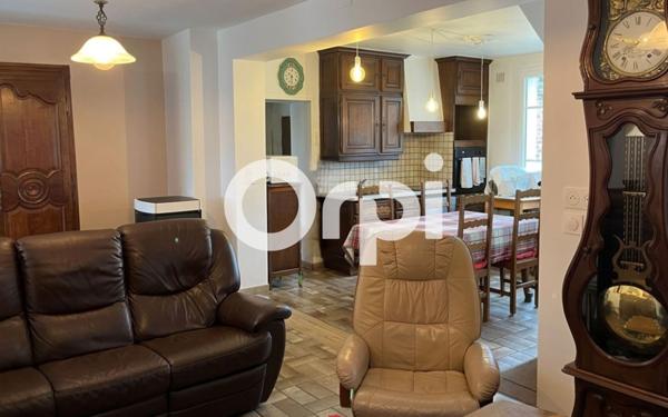 Maison à vendre    2 pièces •  La Fère