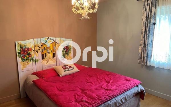 Maison à vendre    2 pièces •  La Fère