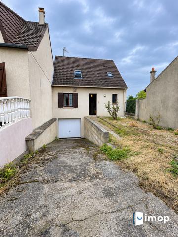 À 10 min du RER Le Blanc-Mesnil SUD, maison 5 pièces lumineuse avec sous-sol total et garage