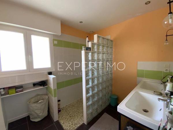 Sainte-Foy (85150) STE FOY, LA BILLONIÈRE - MAISON T7 de 124 m² avec 3 chambres dont une de plain-pied. Grand terrain de 800 m² e