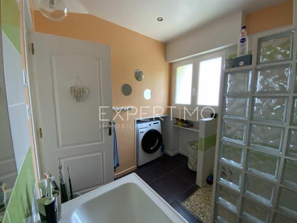 Sainte-Foy (85150) STE FOY, LA BILLONIÈRE - MAISON T7 de 124 m² avec 3 chambres dont une de plain-pied. Grand terrain de 800 m² e