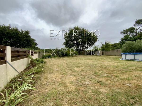 Sainte-Foy (85150) STE FOY, LA BILLONIÈRE - MAISON T7 de 124 m² avec 3 chambres dont une de plain-pied. Grand terrain de 800 m² e