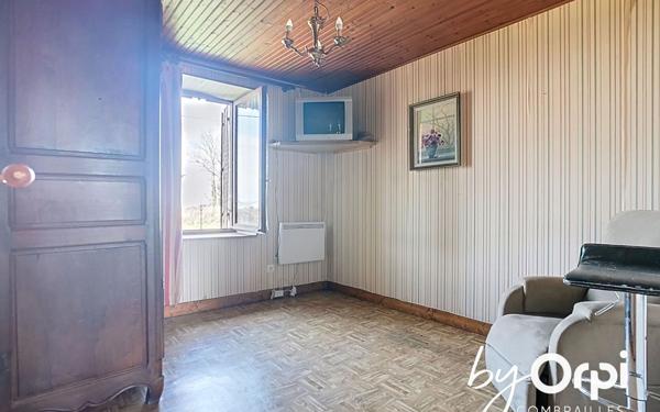 Maison à vendre    5 pièces •  La Crouzille