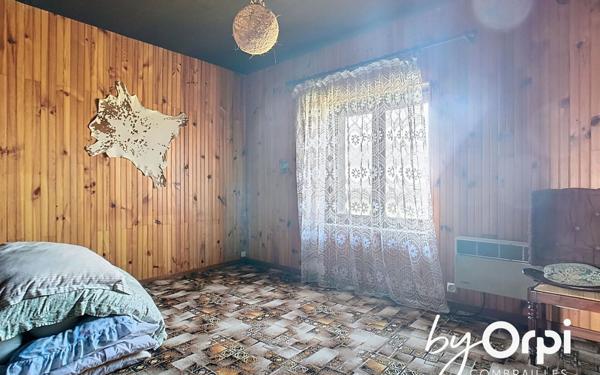 Maison à vendre    5 pièces •  La Crouzille