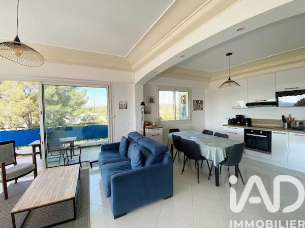 Appartement à vendre 4 pièces 69,77 m² Saint-Raphaël