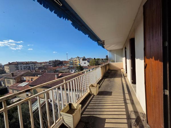 Appartement Avignon 2 pièce(s) 48.67 m2 en 1ère ceinture, balcon et parking privatif