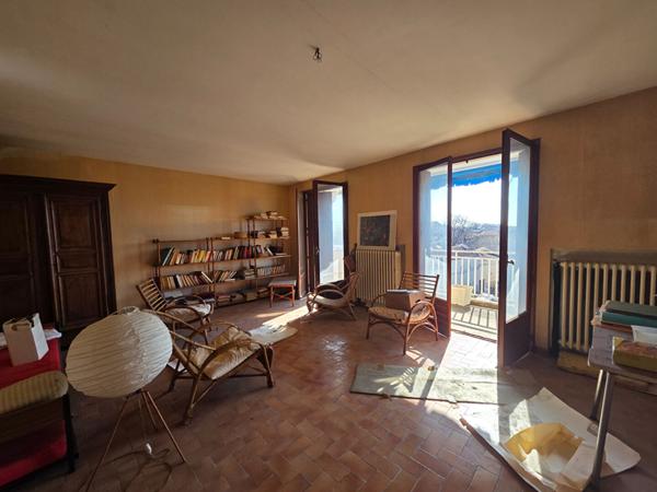 Appartement Avignon 2 pièce(s) 48.67 m2 en 1ère ceinture, balcon et parking privatif