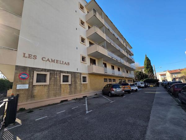 Appartement Avignon 2 pièce(s) 48.67 m2 en 1ère ceinture, balcon et parking privatif