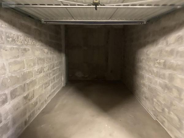 Garage - Parking à vendre à Brest dans le Finistère (29200), ref : 29026-166