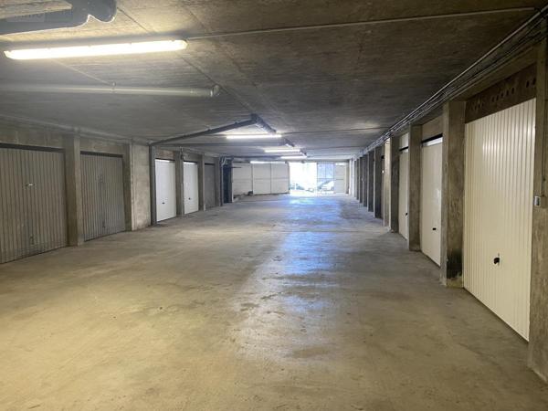 Garage - Parking à vendre à Brest dans le Finistère (29200), ref : 29026-166