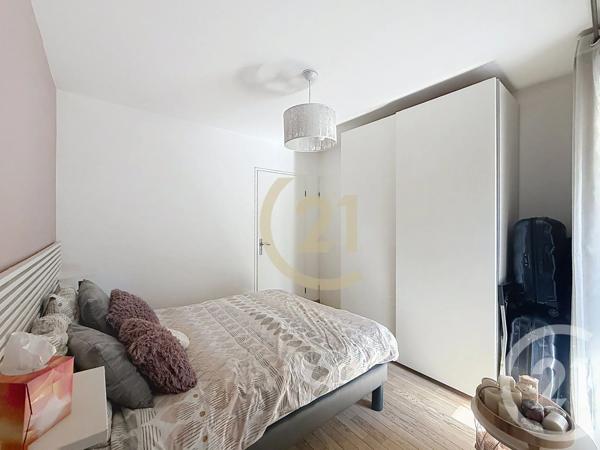 Appartement F2 à vendre  2 pièces - 42,44 m 2   HOUILLES  - 78