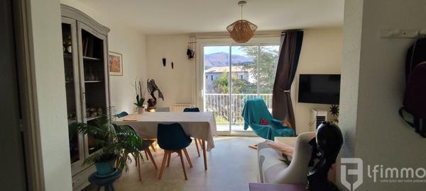 Appartement 3 pièces 2 chambres + balcon.