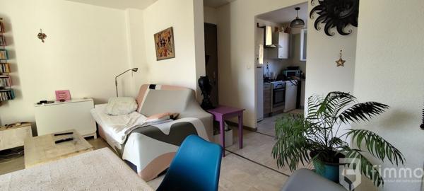 Appartement 3 pièces 2 chambres + balcon.