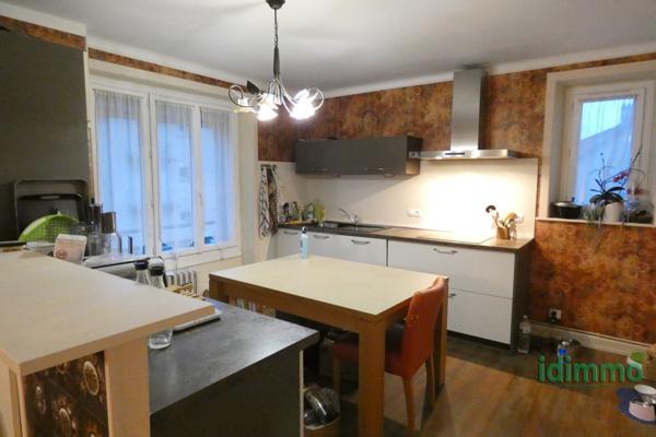 AURILLAC BELLE ET GRANDE MAISON 191 M2 Aurillac (15000)