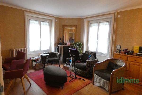 AURILLAC BELLE ET GRANDE MAISON 191 M2 Aurillac (15000)