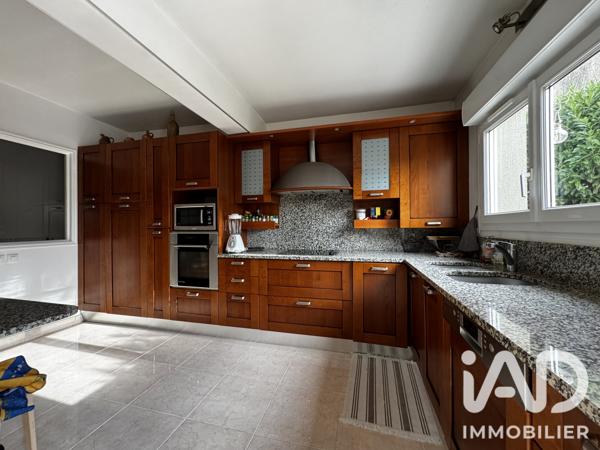 Maison à vendre 7 pièces 165 m² Bois-d'Arcy