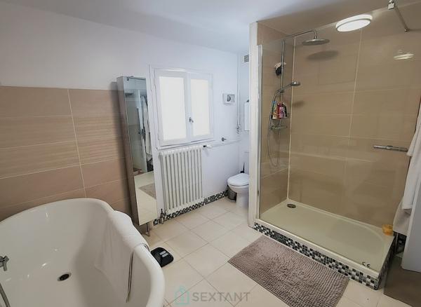 Belle propriété ancienne sur les hauteurs d'Amboise