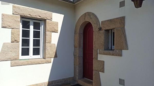 Maison à vendre à Combourg en Ille-et-Vilaine (35270), ref : 091-809   
Centre - Est