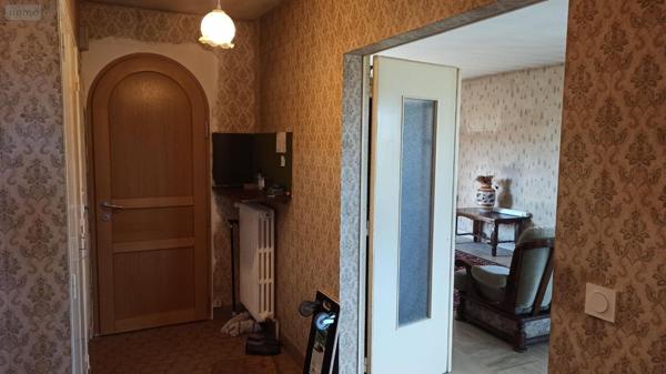 Maison à vendre à Combourg en Ille-et-Vilaine (35270), ref : 091-809   
Centre - Est