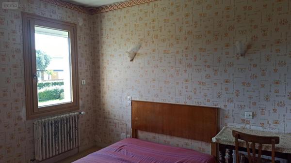 Maison à vendre à Combourg en Ille-et-Vilaine (35270), ref : 091-809   
Centre - Est